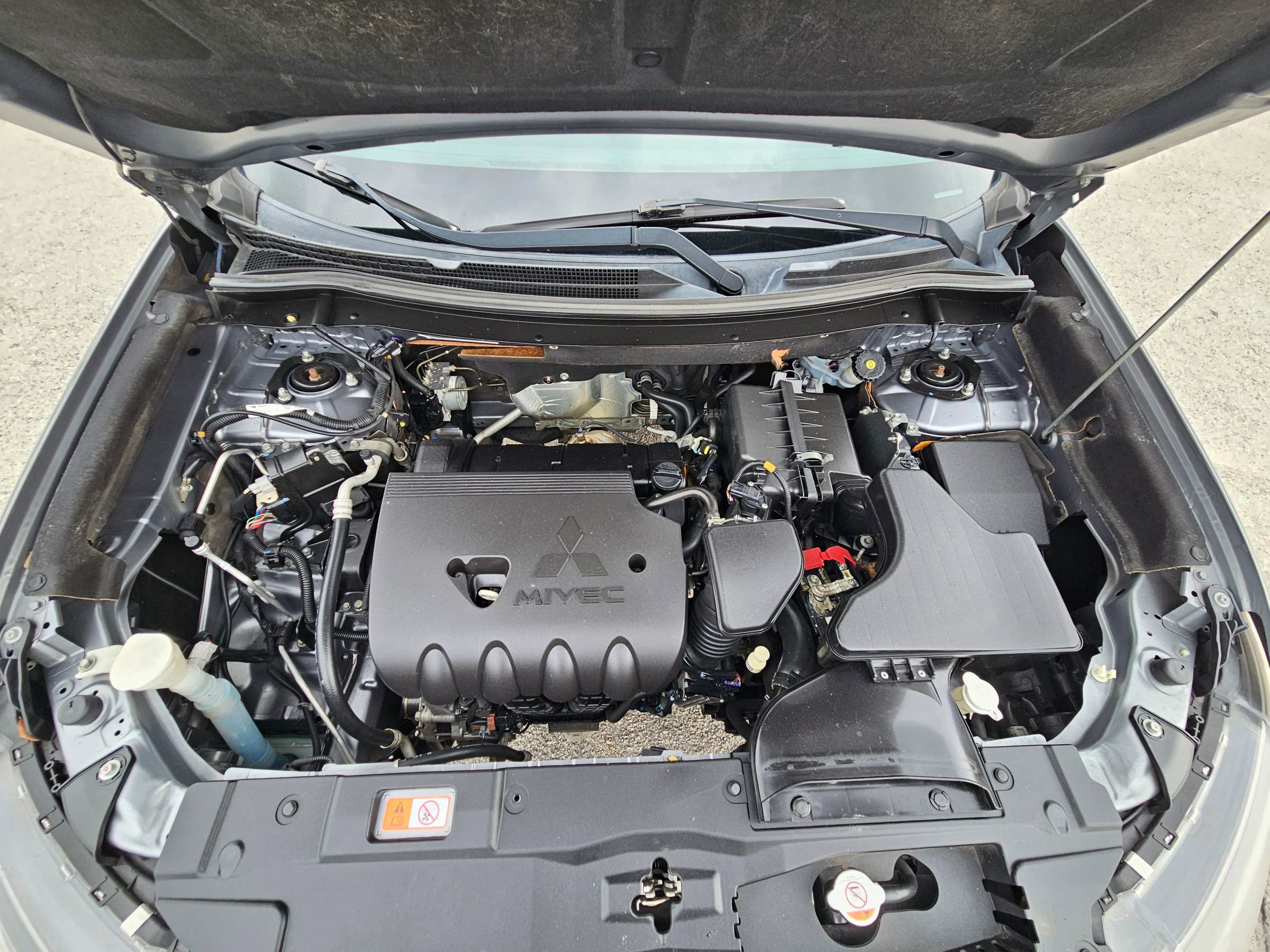 Used 2018 Mitsubishi Outlander SE FWD image 17