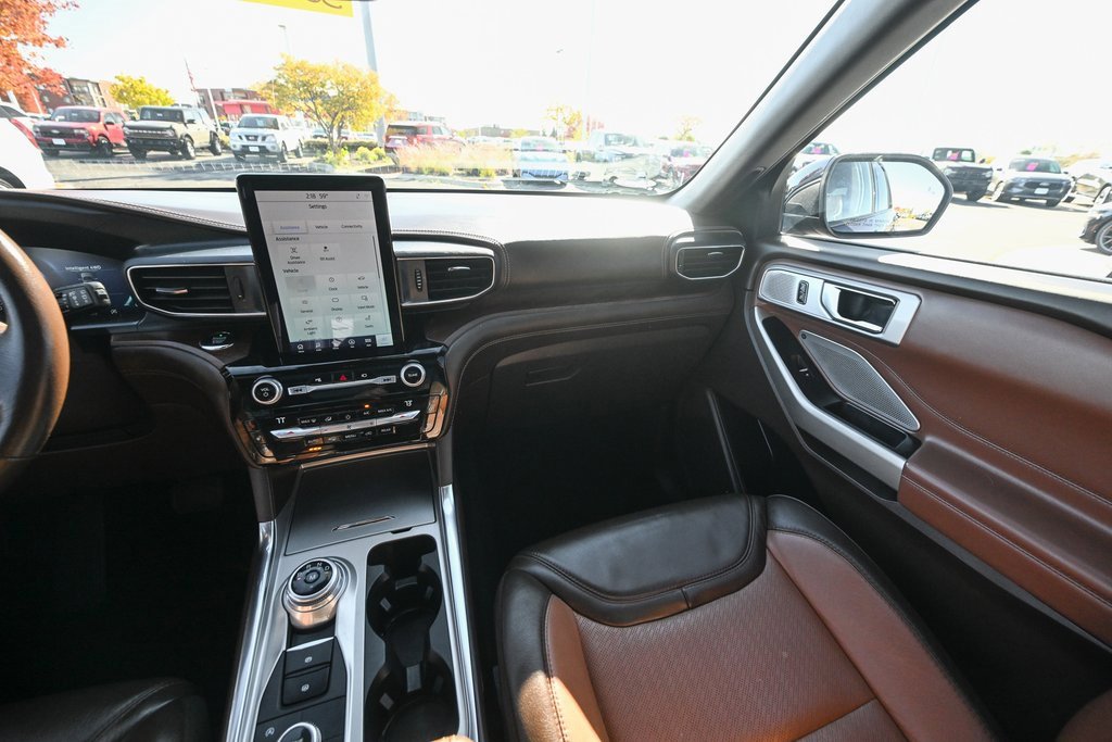 Certified 2021 Ford Explorer King Ranch w/ Premium Technology Package image 34