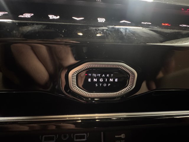 New 2027 Jeep Grand Cherokee Limited AWD/4WD image 24