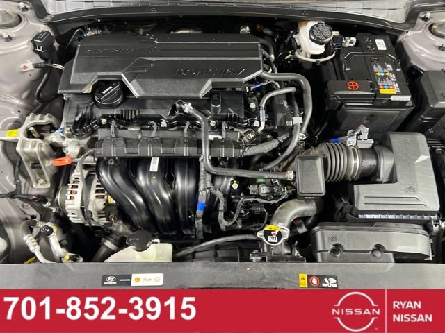 Used 2023 Hyundai Elantra SEL w/ Cargo Package image 12