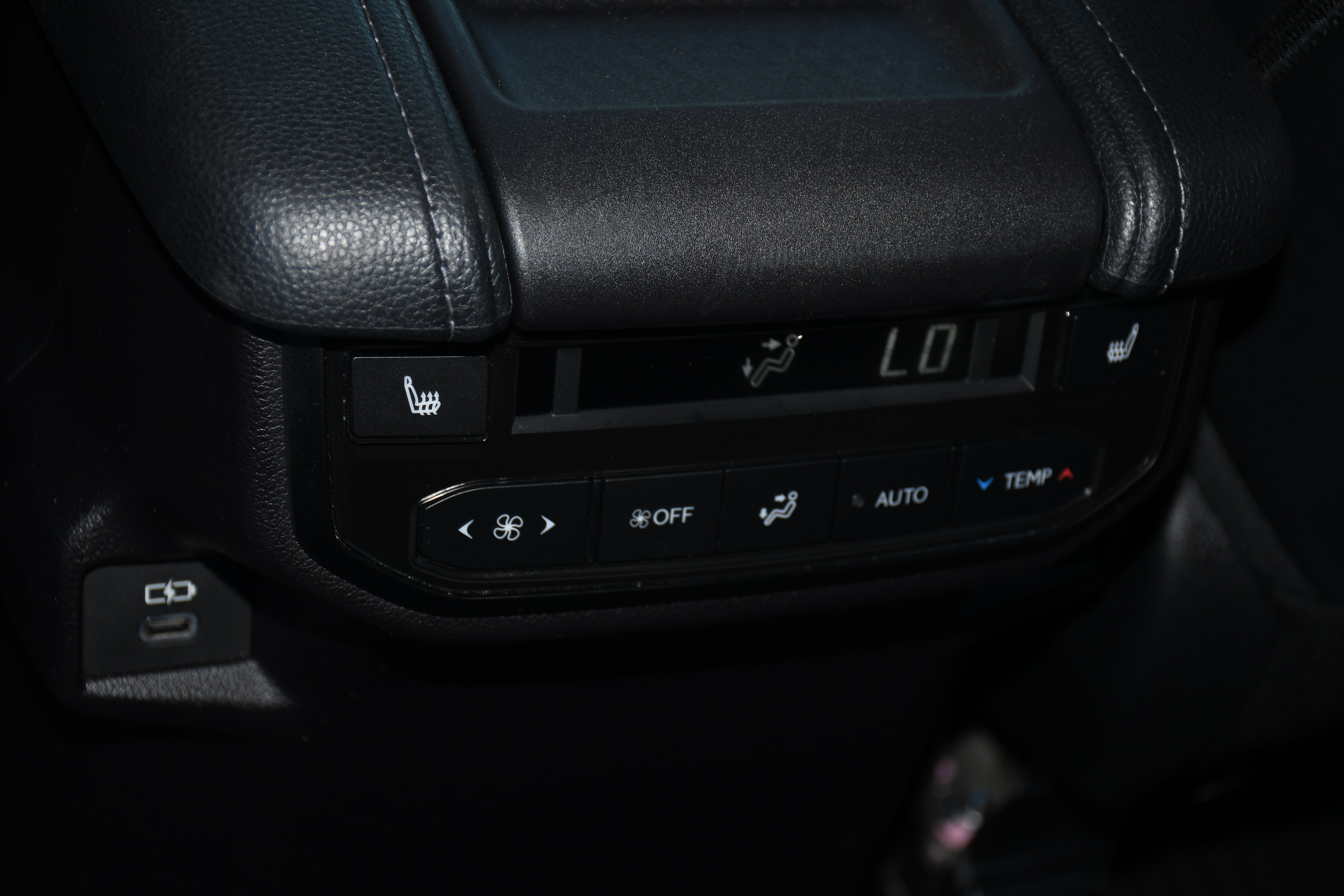 Certified 2025 Toyota Grand Highlander AWD Hybrid image 17