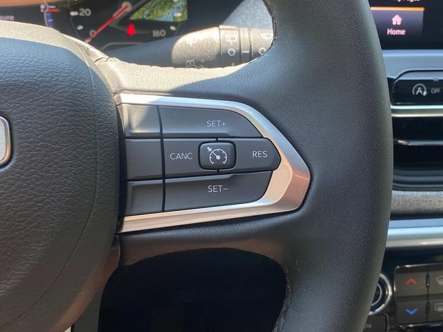 Used 2023 Jeep Compass Latitude AWD/4WD image 19