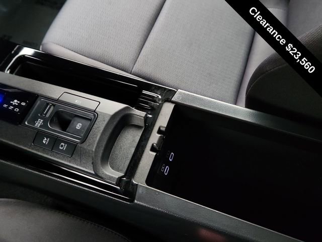 Used 2024 Toyota Prius LE image 42