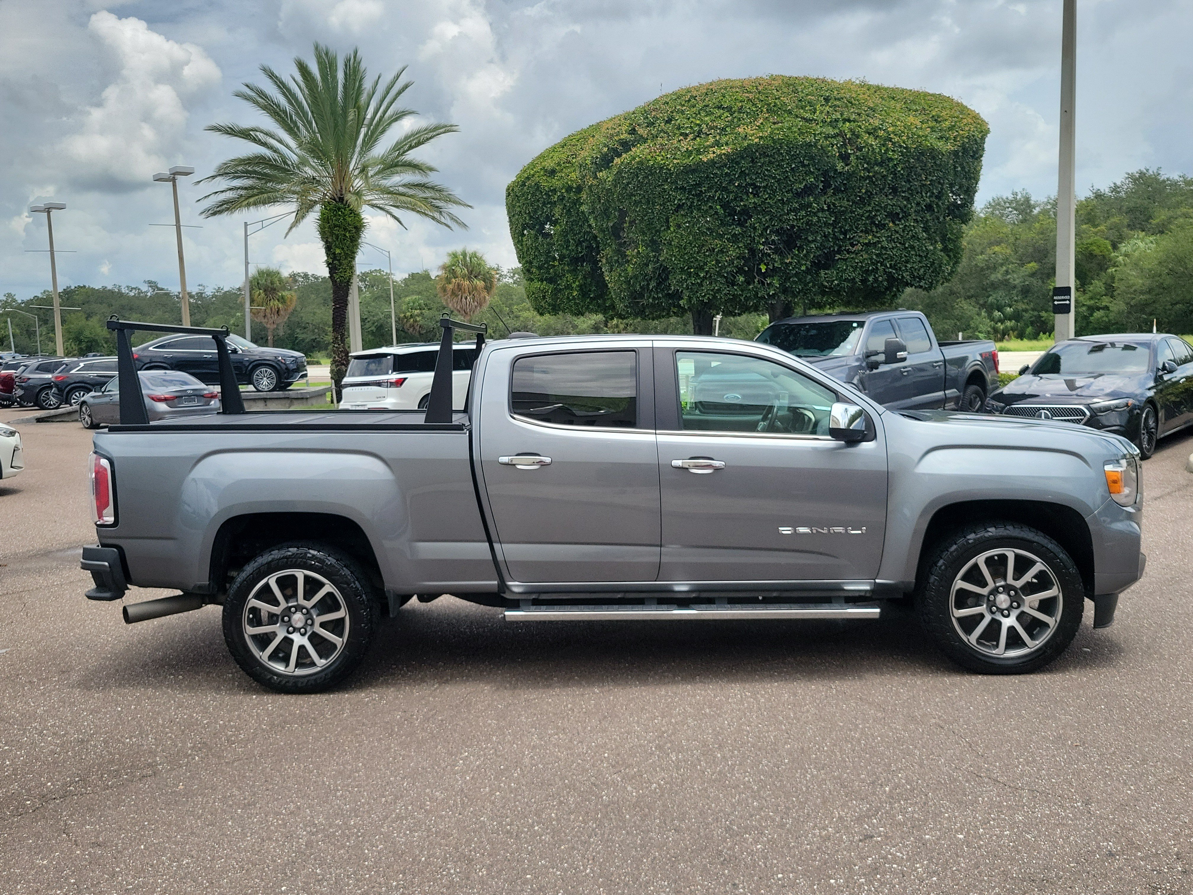 Used 2022 GMC Canyon Denali AWD/4WD image 6