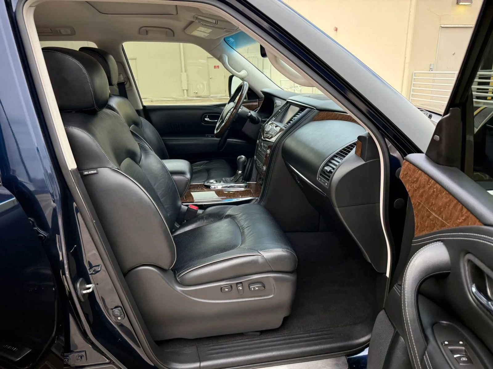 Used 2015 INFINITI QX80 2WD w/ 22" Wheel Package image 21