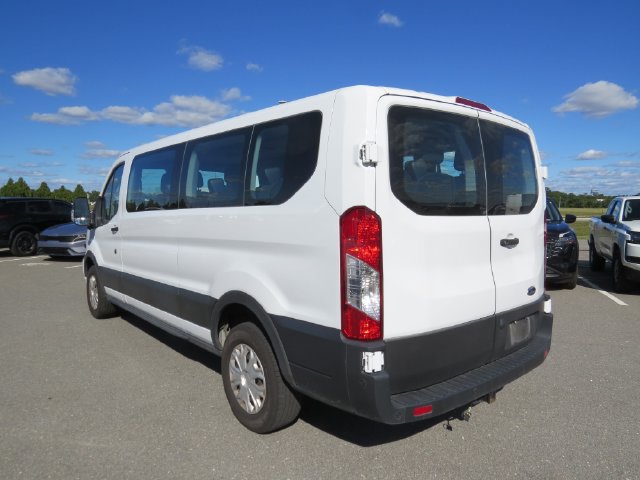 Used 2023 Ford Transit 350 XLT RWD image 5