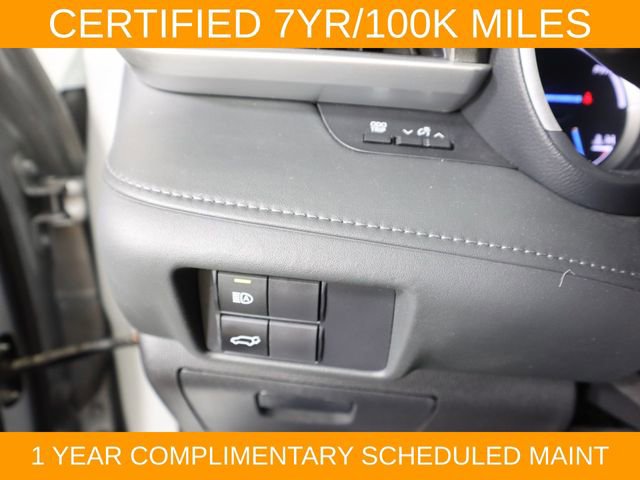 Used 2021 Toyota Highlander XLE AWD/4WD image 19