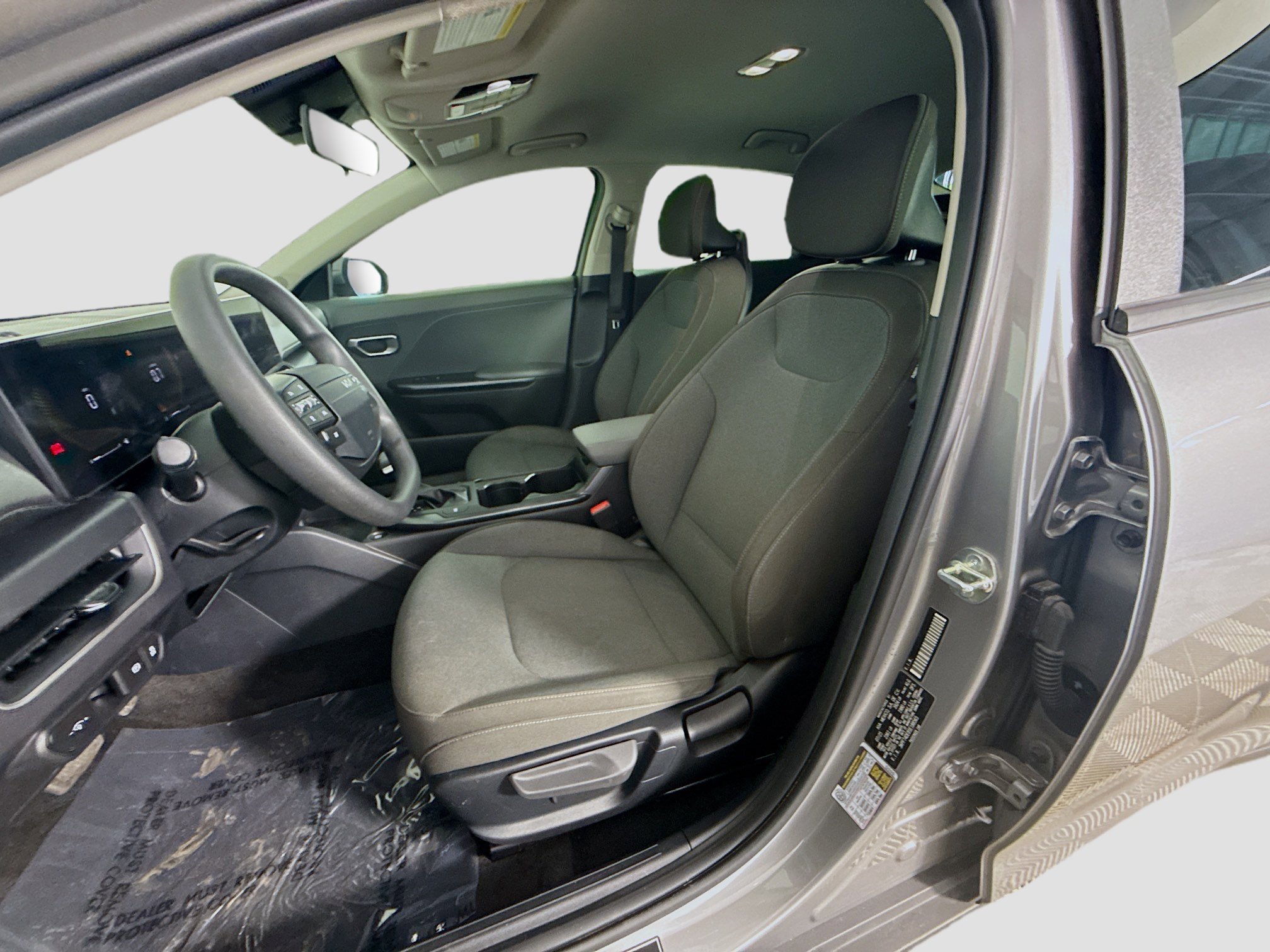 Used 2025 Kia K4 FWD image 22