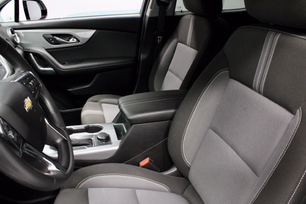 Used 2025 Chevrolet Blazer LT FWD image 24