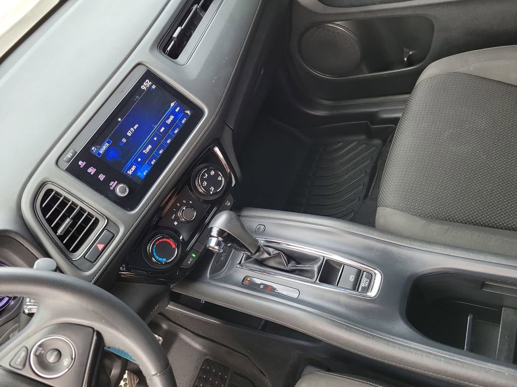 Used 2019 Honda HR-V Sport image 34