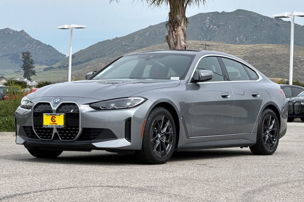 Used 2023 BMW i4 eDrive35 w/ Premium Package RWD image 7