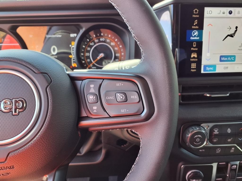 New 2026 Jeep Gladiator Sport AWD/4WD image 11