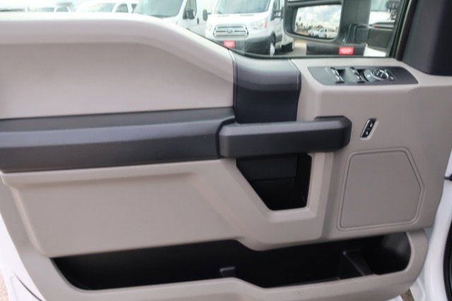 Used 2022 Ford F250 XL w/ Power Equipment Group RWD image 9