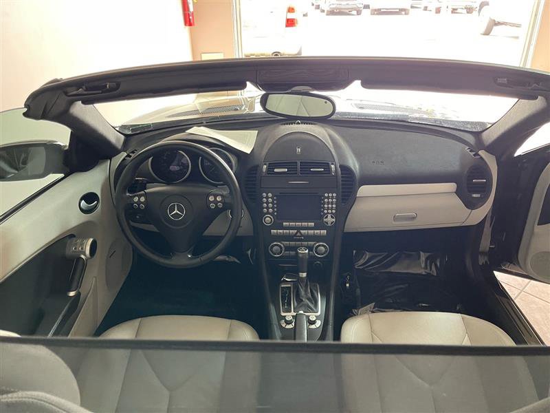 Used 2005 Mercedes-Benz SLK 350 image 8