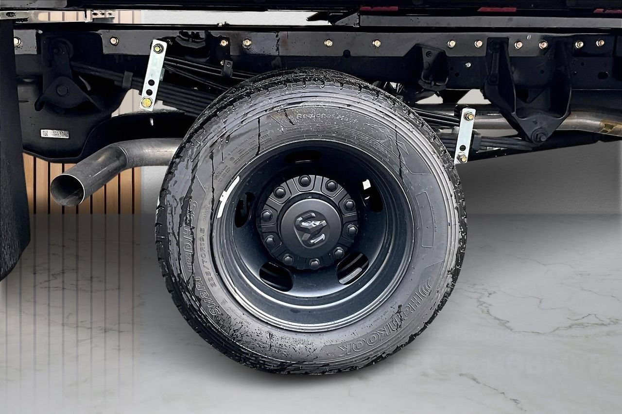 New 2025 RAM 5500 Tradesman AWD/4WD image 34