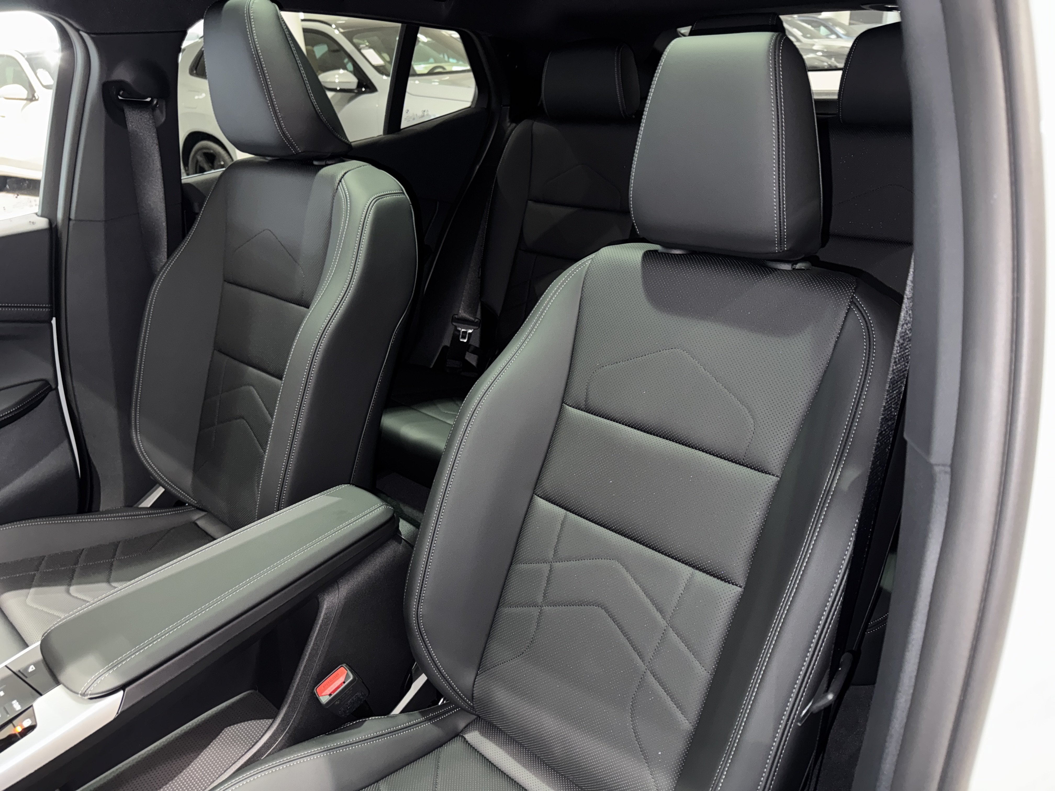 New 2027 BMW X2 xDrive28i AWD/4WD image 24
