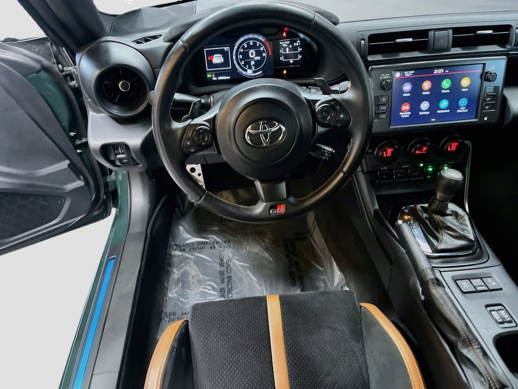 Used 2025 Toyota GR86 Hakone Edition RWD image 21