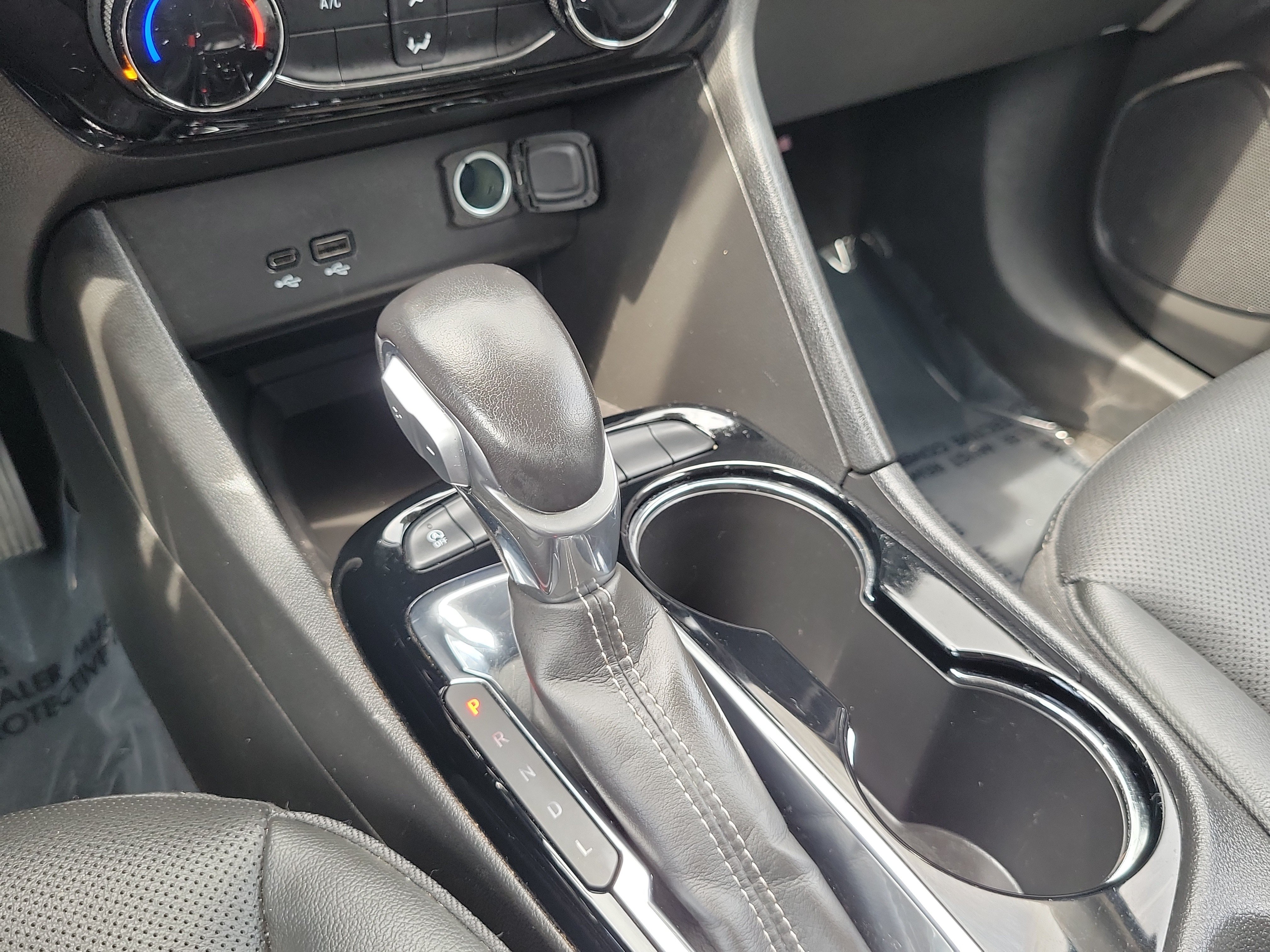 Used 2024 Buick Encore GX Sport Touring AWD/4WD image 24