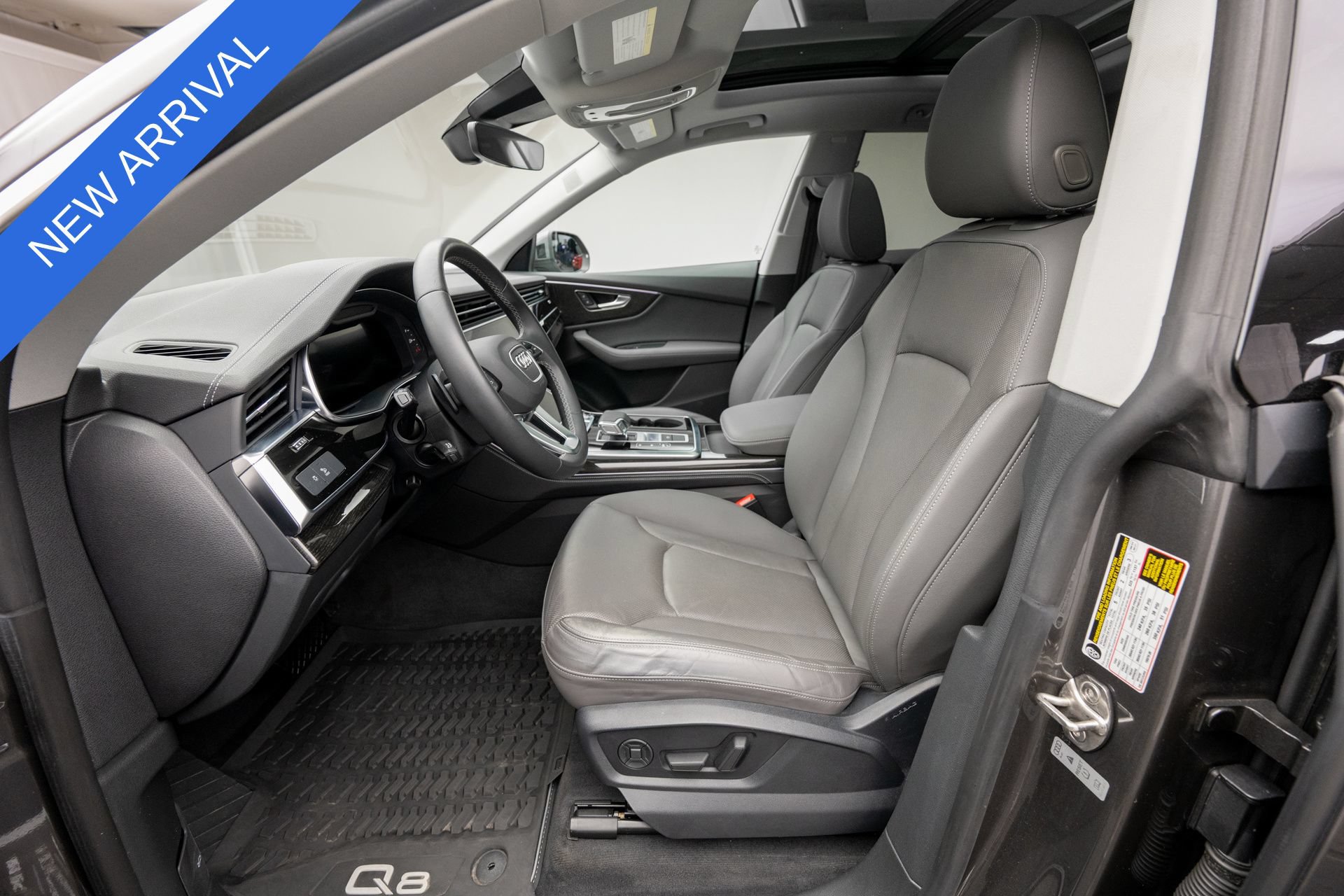 Used 2023 Audi Q8 Premium Plus w/ Premium Plus Package AWD/4WD image 10