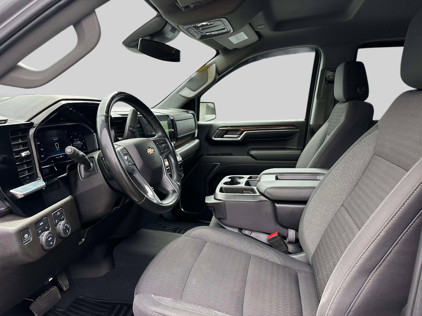 Used 2024 Chevrolet Silverado 1500 LT AWD/4WD image 15