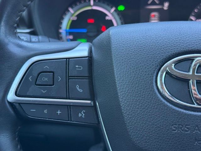 Used 2022 Toyota Highlander LE AWD/4WD image 27