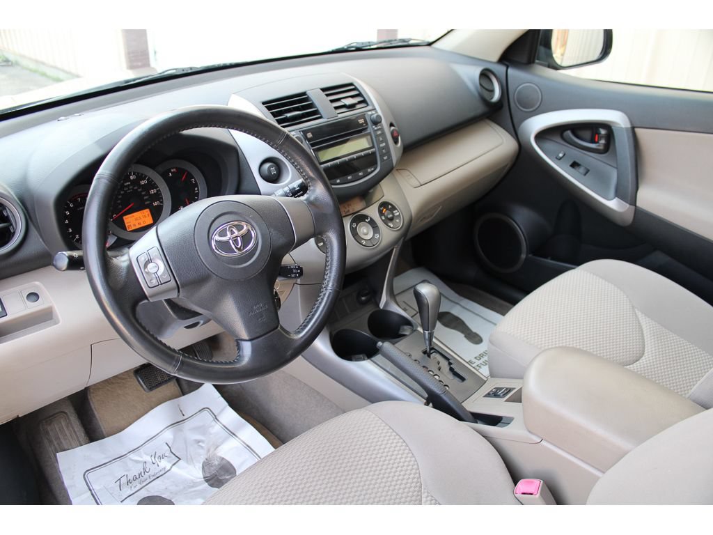 Used 2006 Toyota RAV4 Limited AWD/4WD image 18