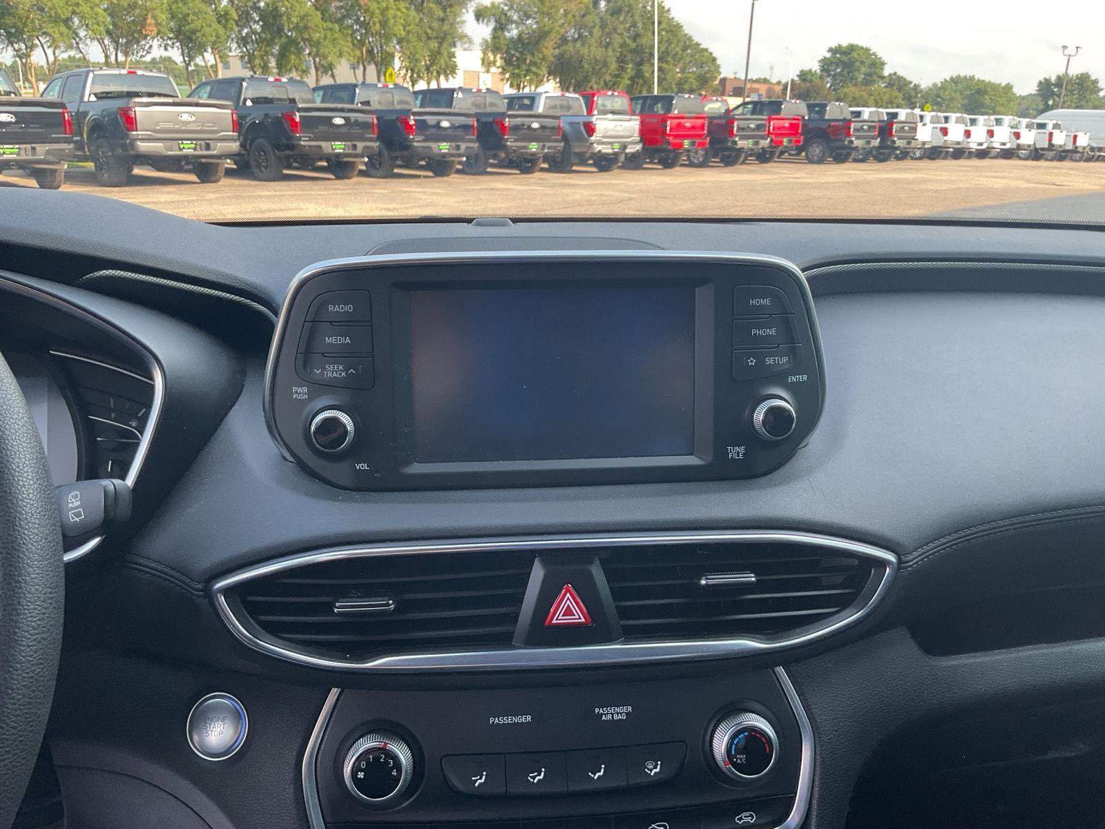 Used 2020 Hyundai Santa Fe SEL image 13