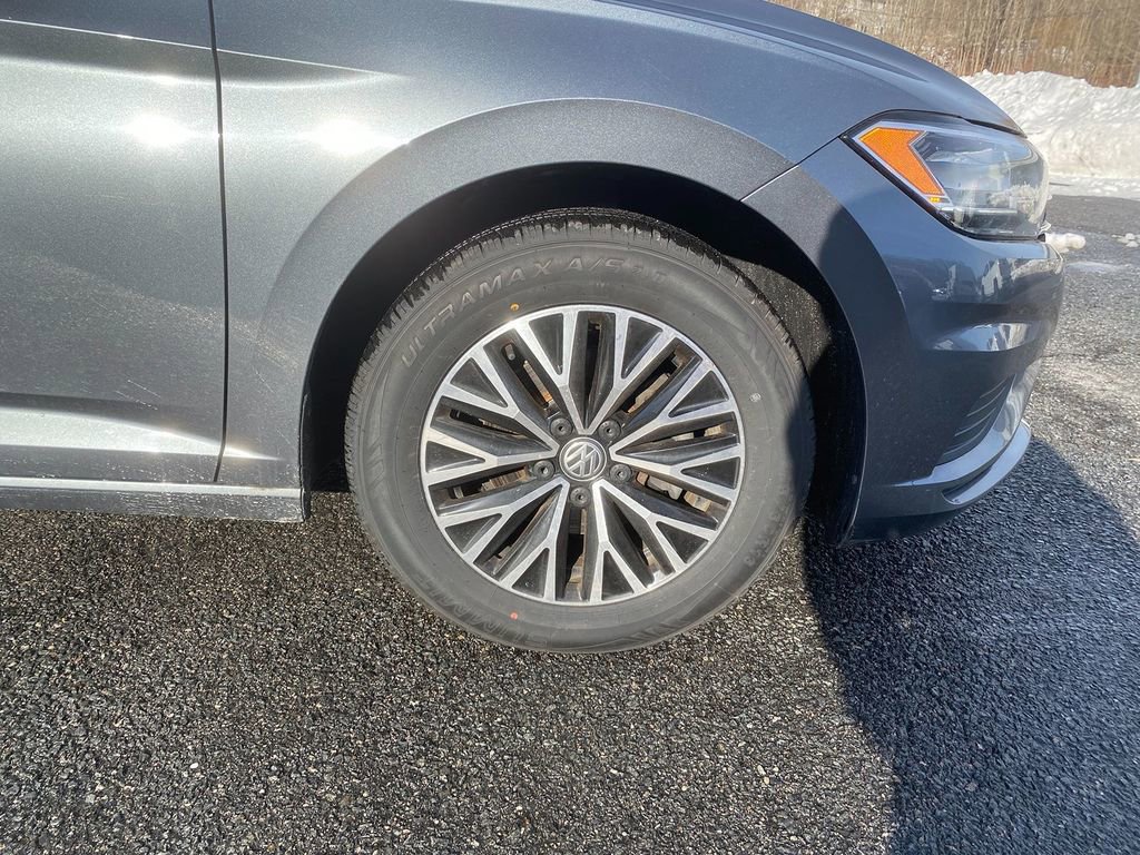 Used 2019 Volkswagen Jetta SE w/ Cold Weather Package image 31