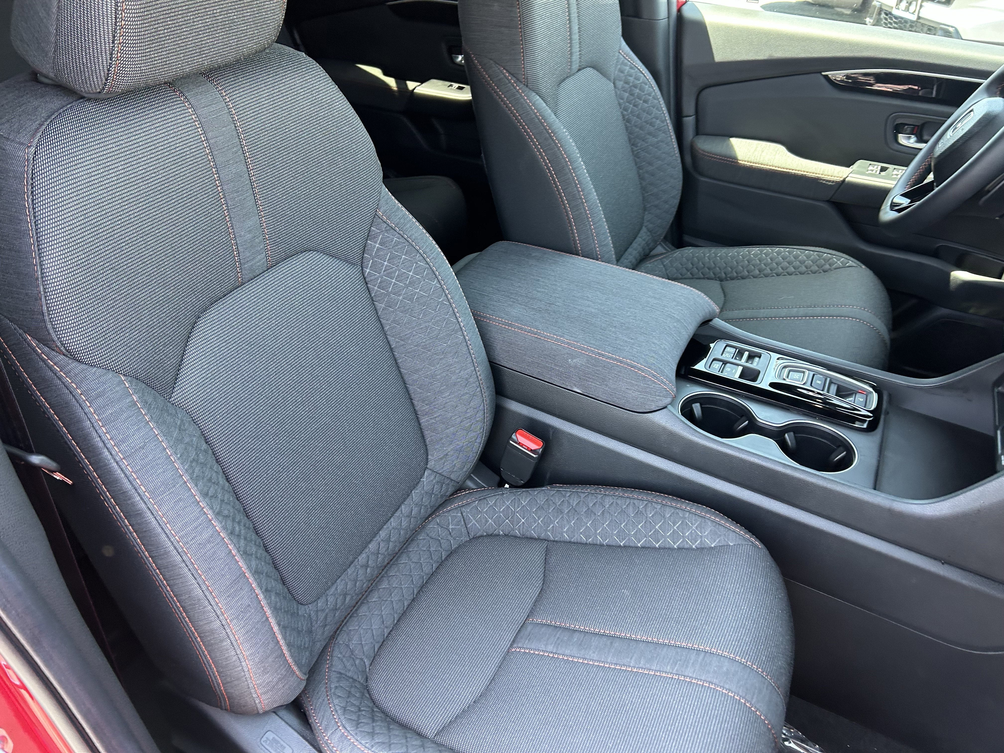 Used 2026 Honda Pilot Sport image 10