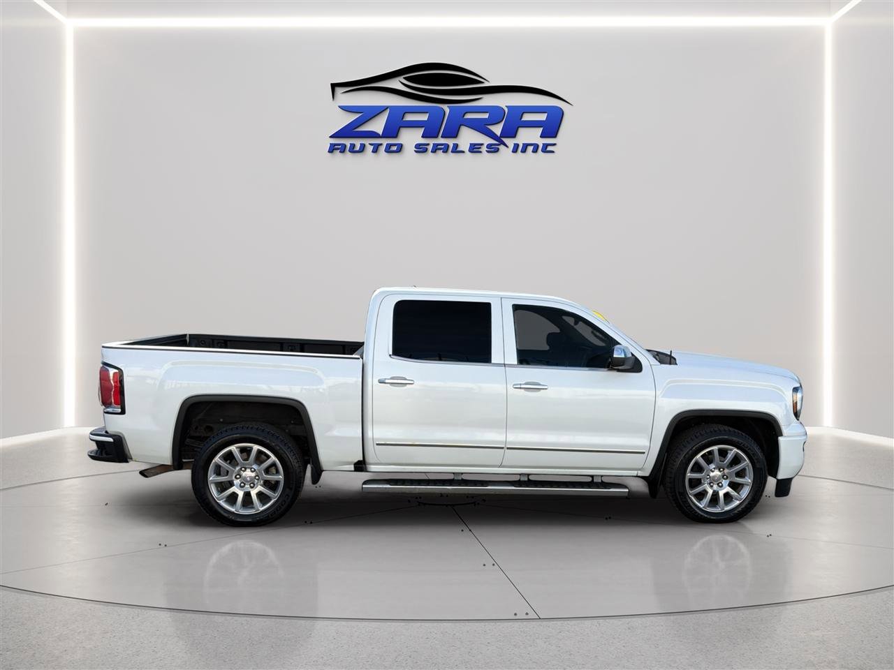 Used 2016 GMC Sierra 1500 Denali w/ Enhanced Driver Alert Package image 8