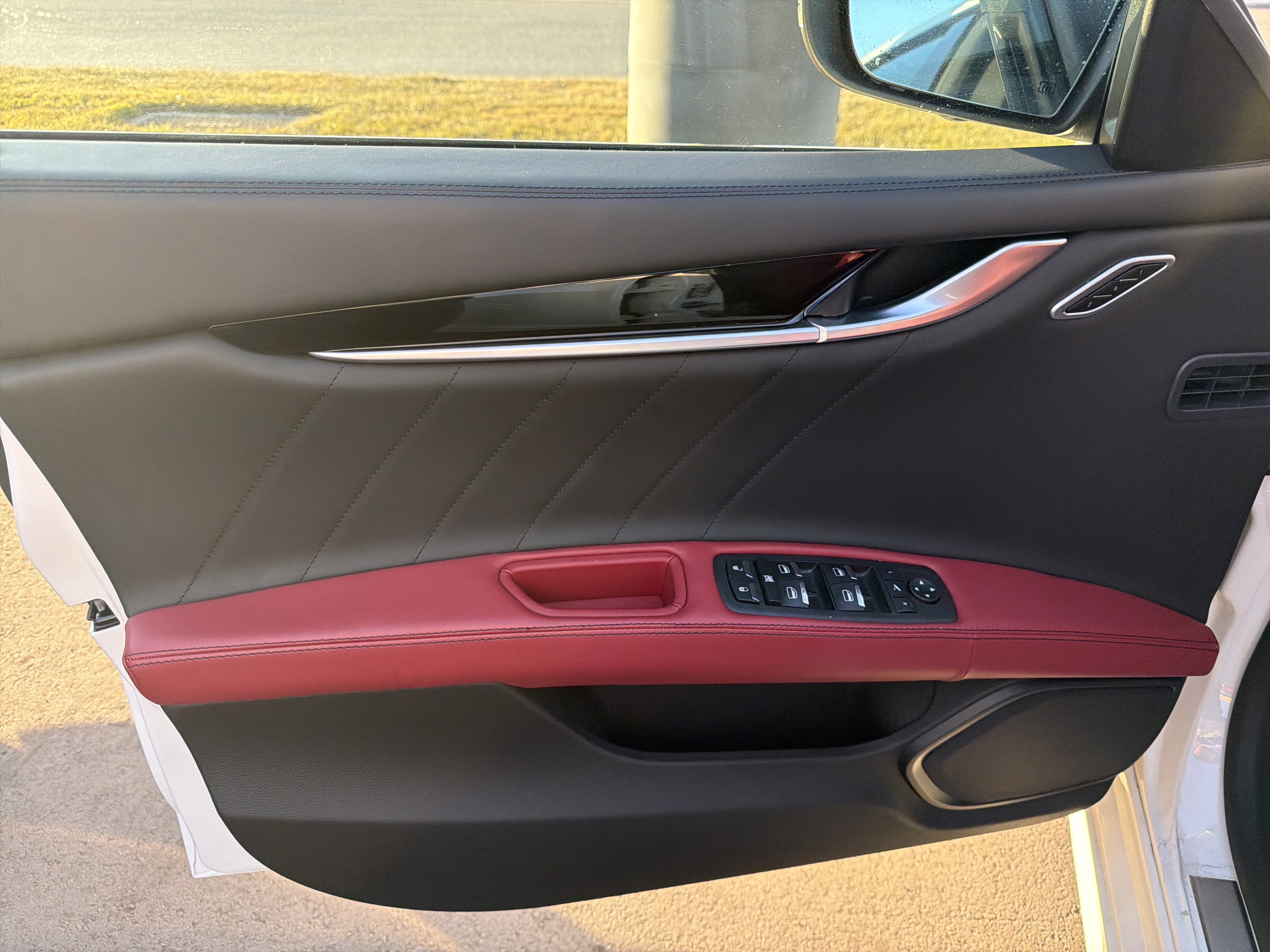 Used 2023 Maserati Ghibli Modena Q4 image 7