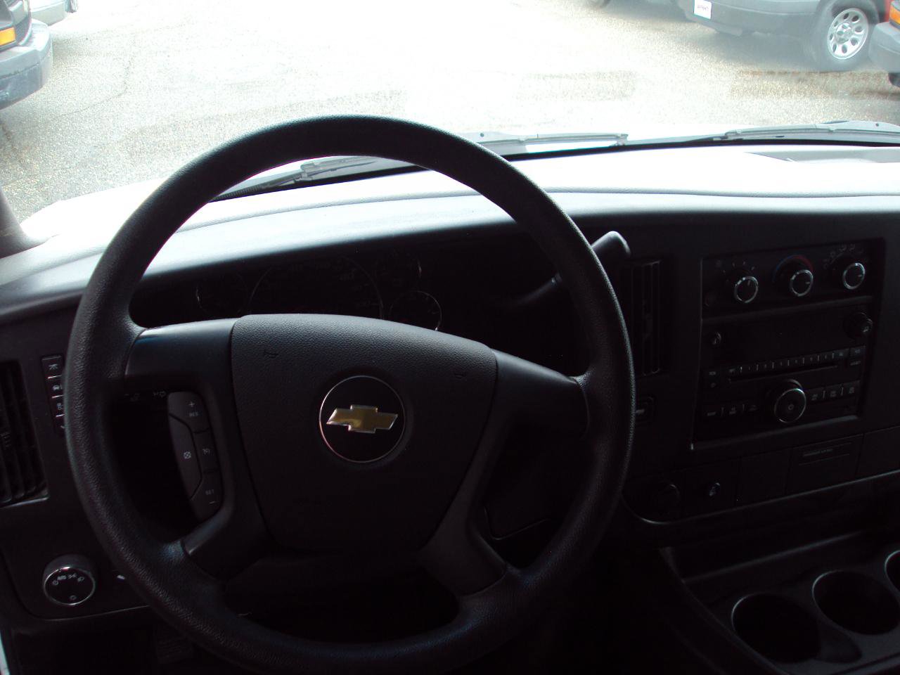 Used 2013 Chevrolet Express 1500 LT w/ LT Preferred Equipment Group AWD/4WD image 19