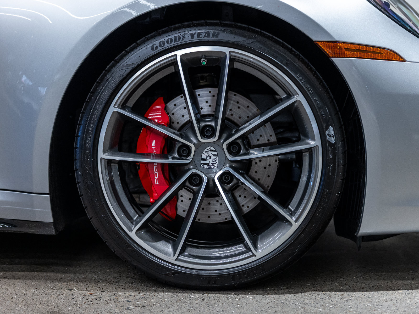 Certified 2024 Porsche 911 Carrera 4S AWD/4WD image 20