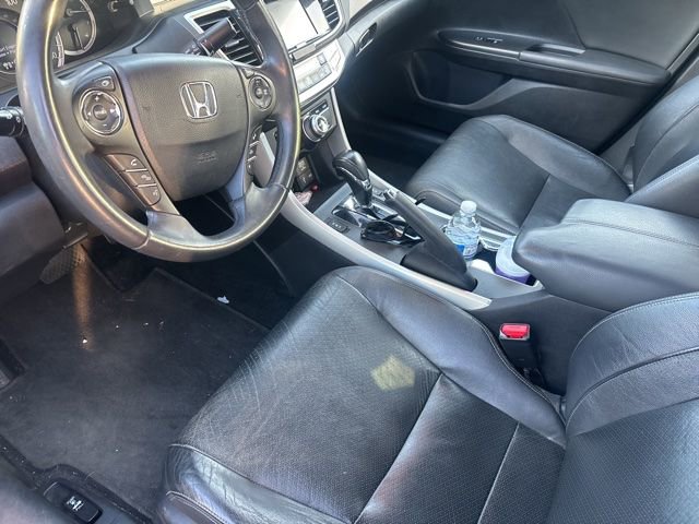 Used 2013 Honda Accord Touring image 3