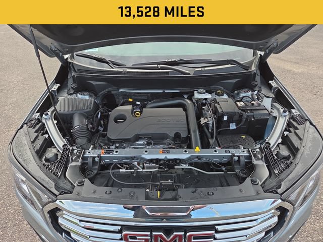 Used 2024 GMC Terrain SLT AWD/4WD image 4