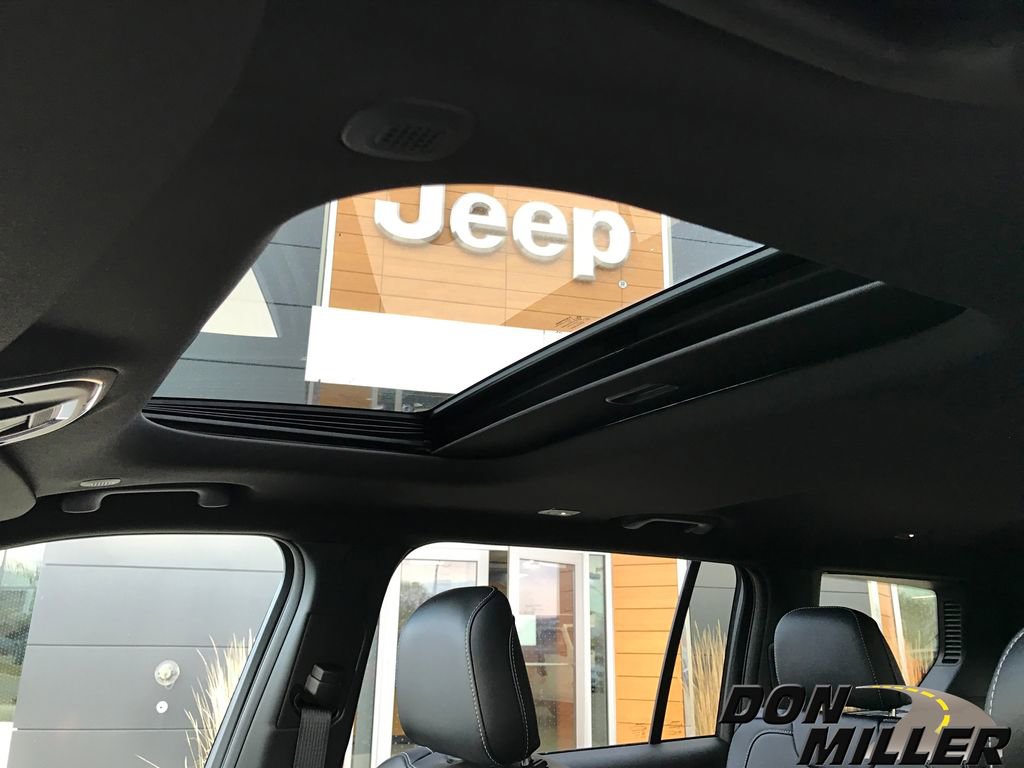 New 2025 Jeep Grand Cherokee L Altitude image 24