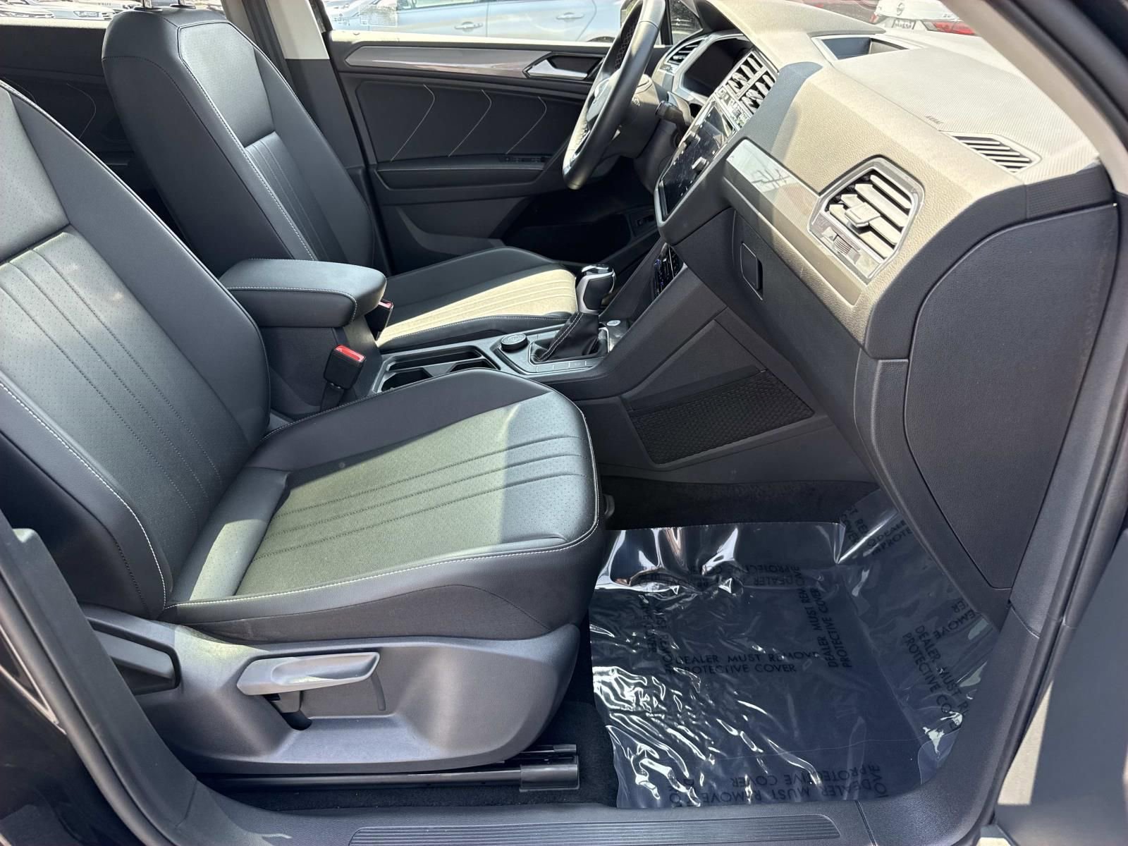 Used 2024 Volkswagen Tiguan Wolfsburg Edition AWD/4WD image 26