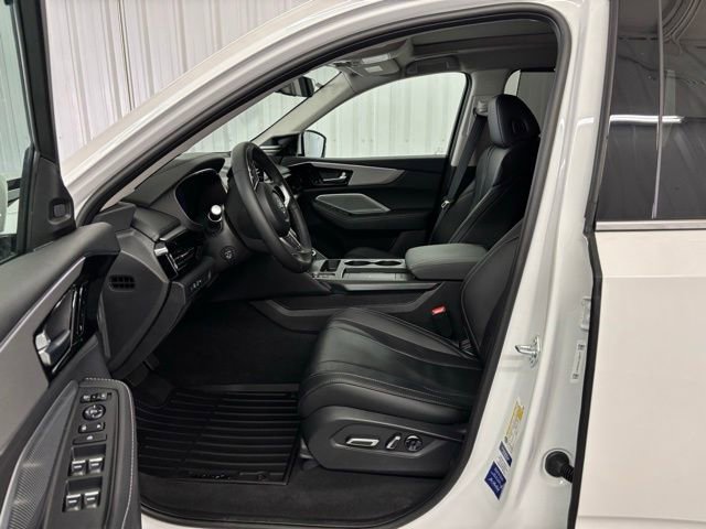 Certified 2026 Acura MDX FWD w/ Technology Package image 2