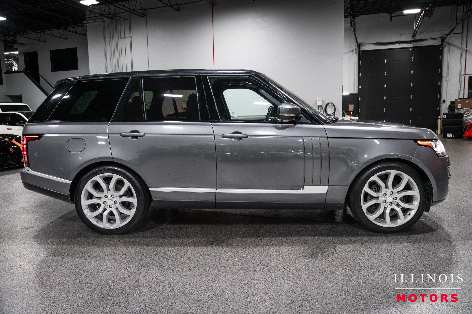 Used 2015 Land Rover Range Rover HSE AWD/4WD image 6