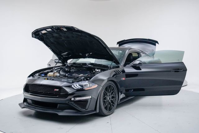 Used 2020 Ford Mustang GT Premium w/ GT Performance Package RWD image 16