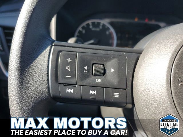 Used 2024 Nissan Rogue SV image 19