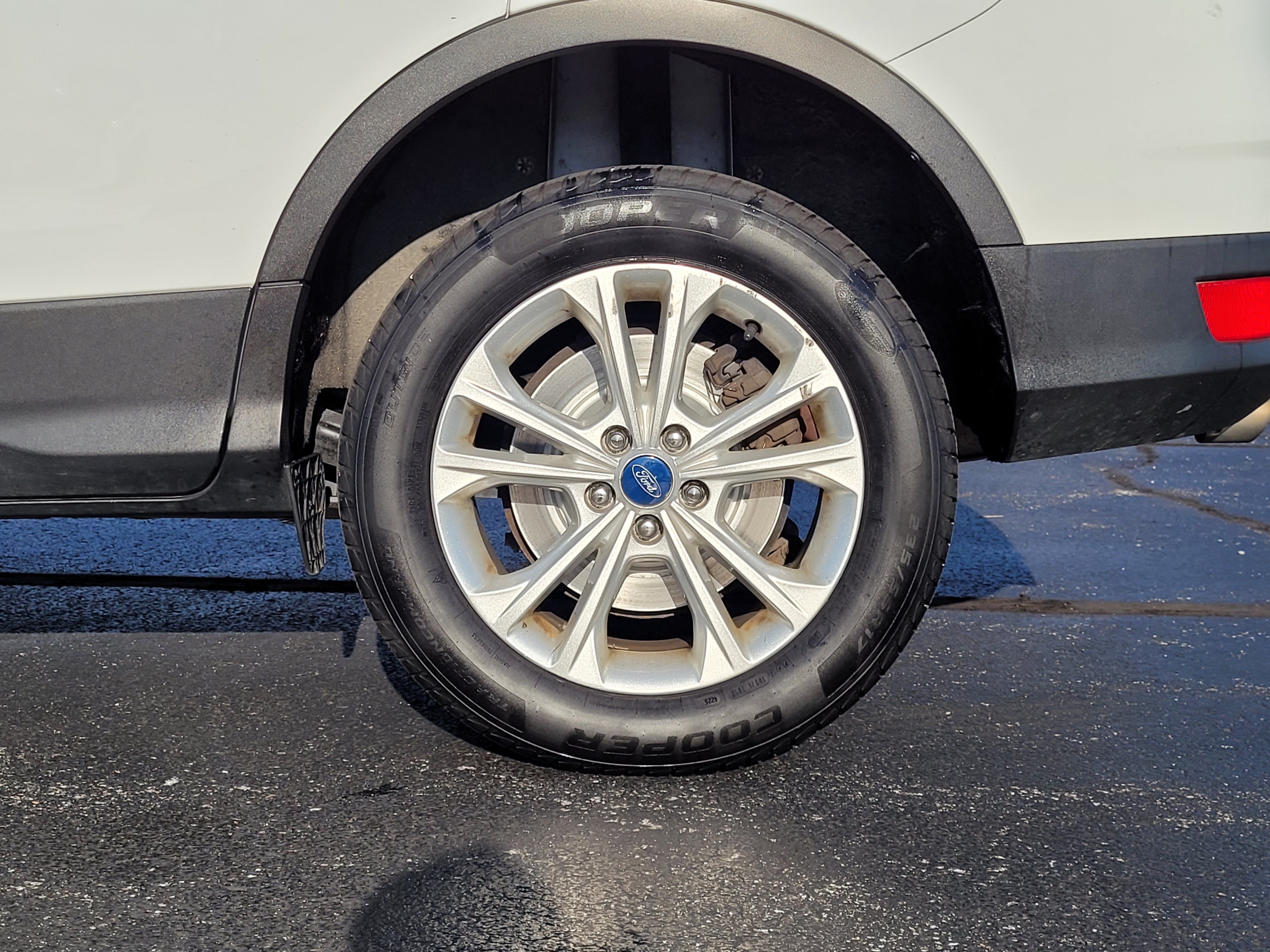 Used 2019 Ford Escape SE AWD/4WD image 11