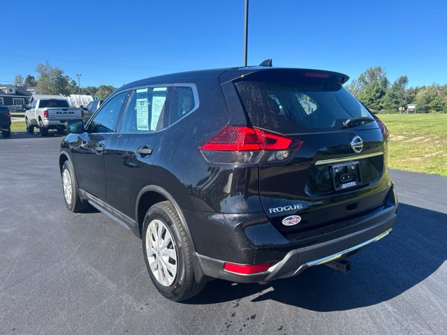 Used 2017 Nissan Rogue S AWD/4WD image 4