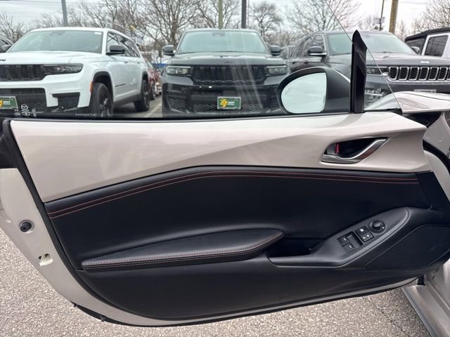 Used 2022 MAZDA MX-5 Miata RF Grand Touring image 33