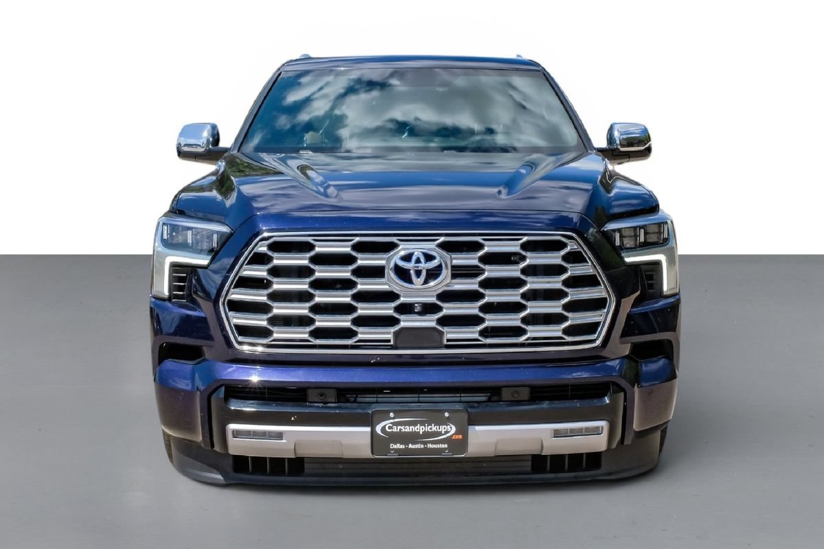 Used 2023 Toyota Sequoia Capstone AWD/4WD image 3