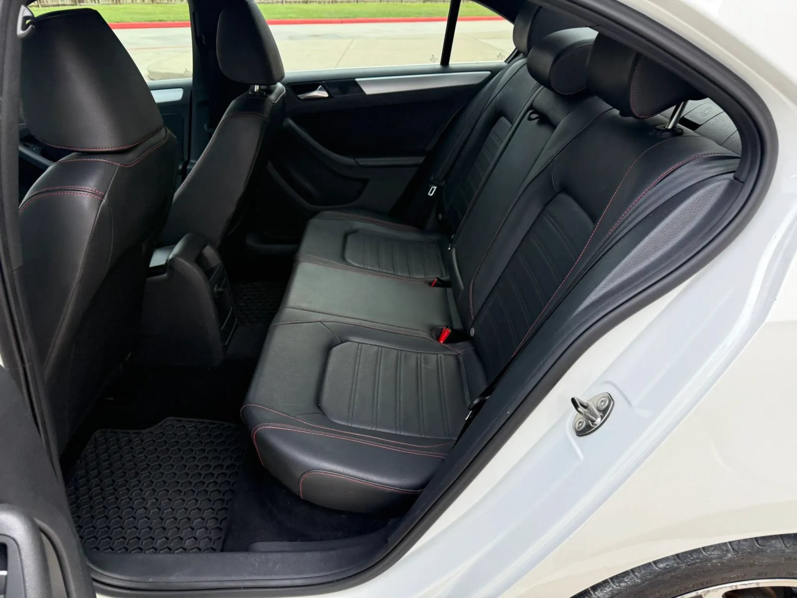 Used 2013 Volkswagen Jetta GLI Autobahn FWD image 14
