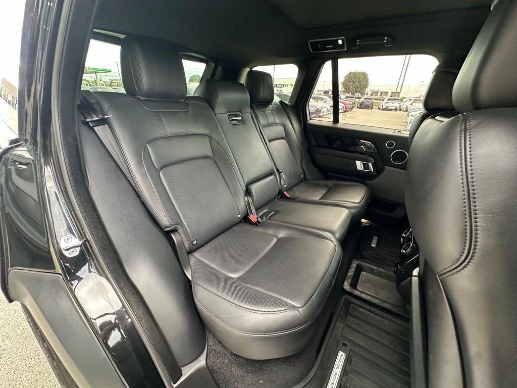 Used 2019 Land Rover Range Rover HSE image 26