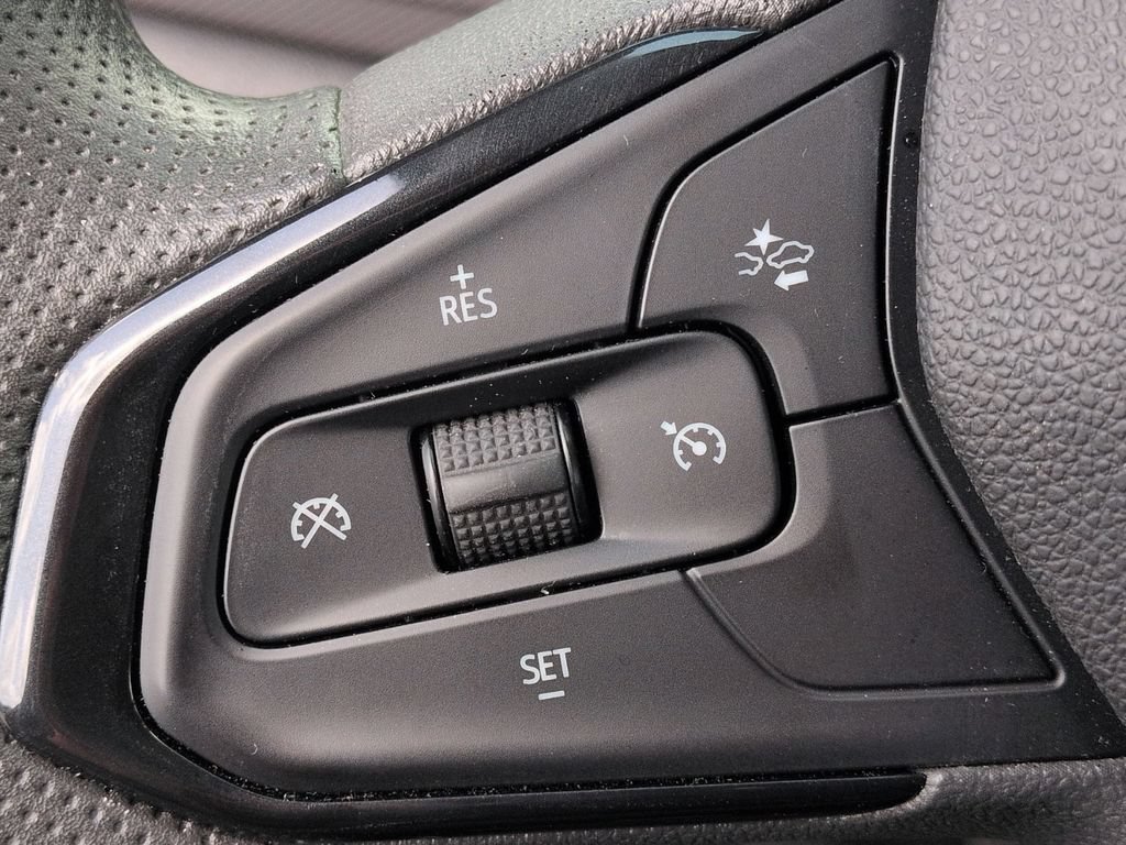Used 2025 Chevrolet TrailBlazer LT AWD/4WD image 20