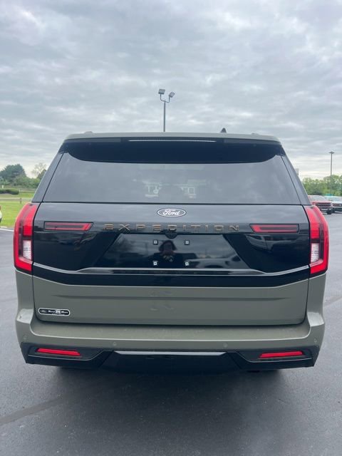 Used 2025 Ford Expedition Tremor AWD/4WD image 6