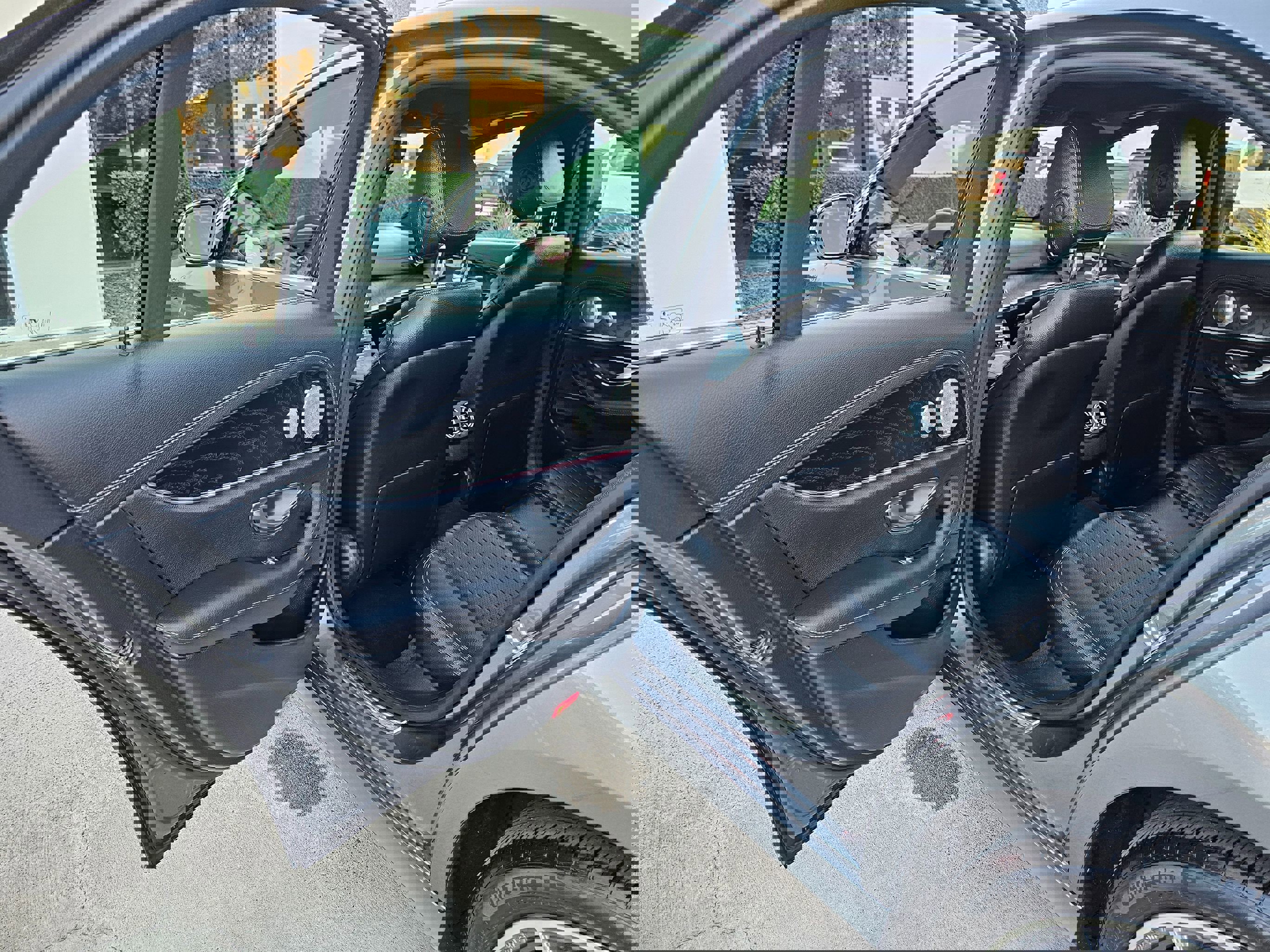 Used 2023 Mercedes-Benz E 450 4MATIC Sedan w/ Premium Package image 16